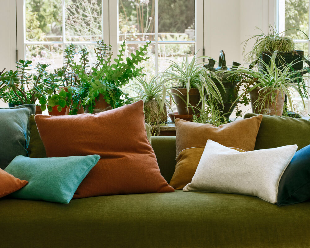 Mixed cushion range