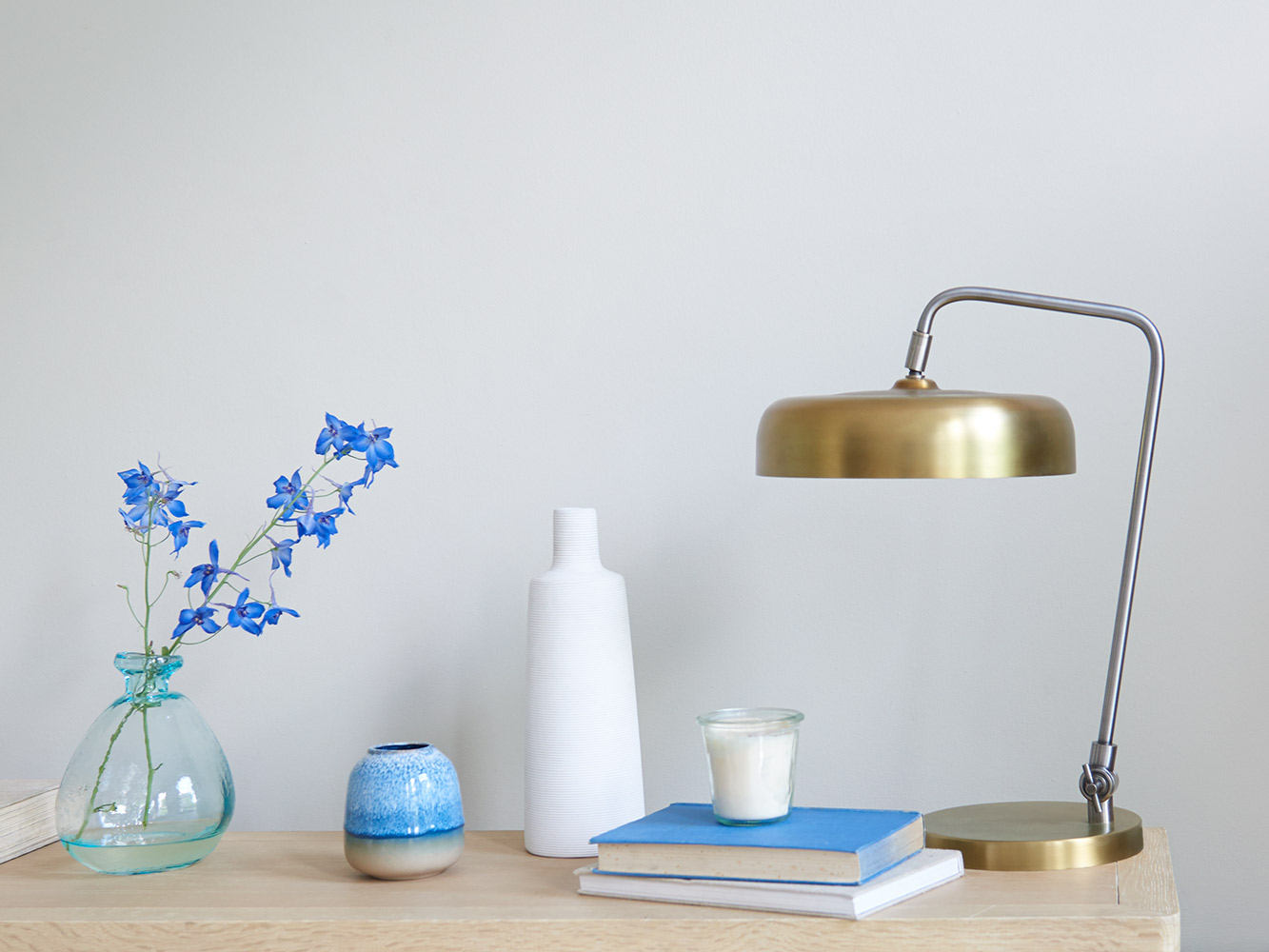 Biblio Lamp in Brass | Brass Table Lamp Biblio Lamp in Brass | Brass Table Lamp