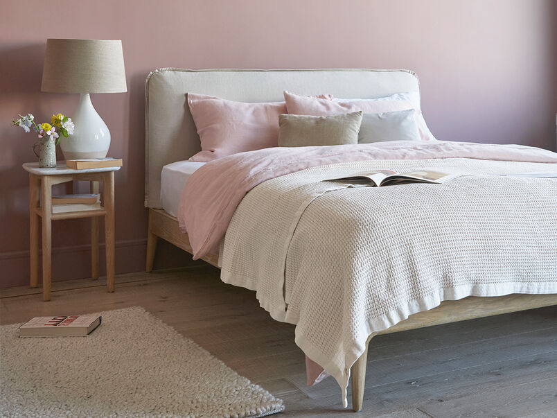 Shaggy Bedside Rug in Natural Handmade Fluffy Woven Rug Loaf